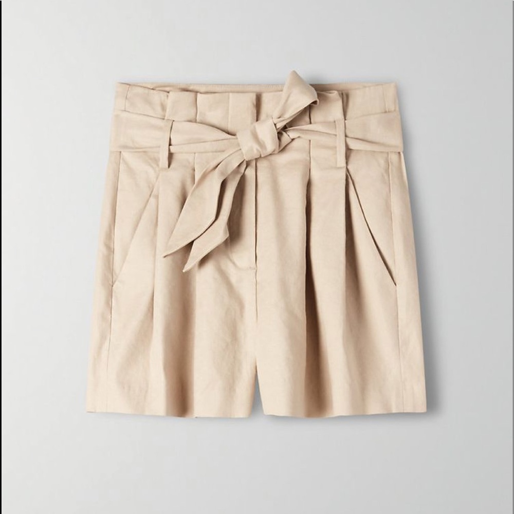 Aritzia Babaton Asher Paperbag Shorts